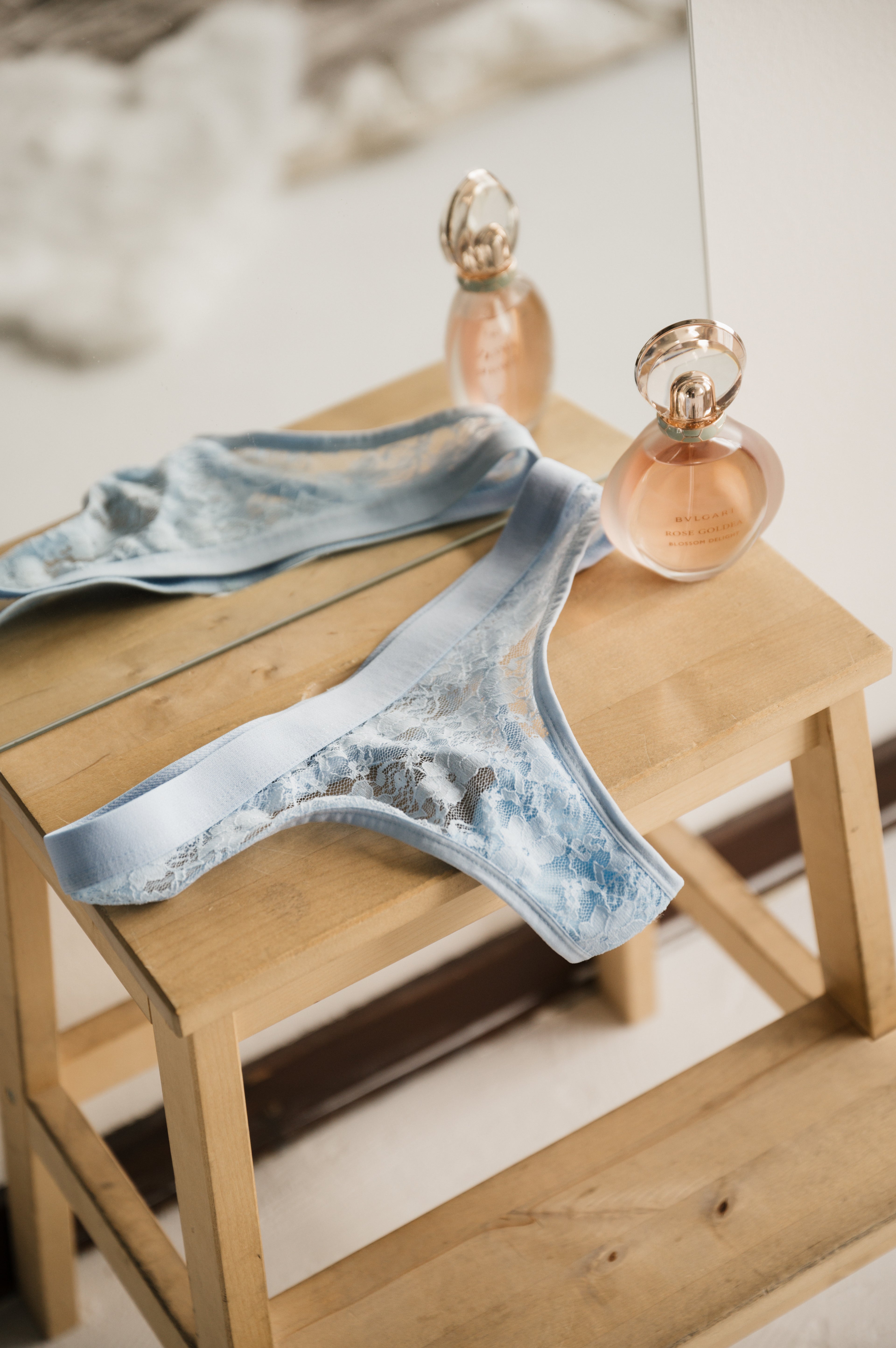 blauwe kant string dames fris en vrouwelijk — String Kant Peachy wear